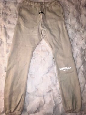 Essentials Beige Sweatpants joggers | SML |